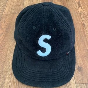 Men’s supreme hat 🧢